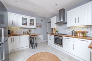 Photo 17- click for photo gallery